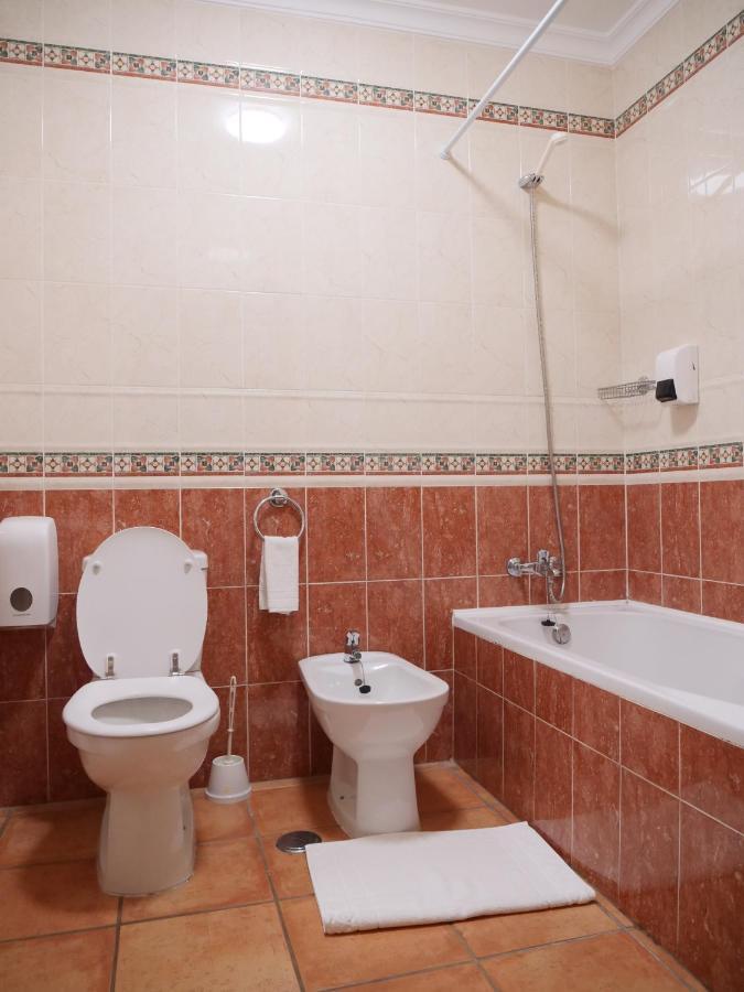 Spacious Apartment Near Porto De Mos Beach, Lagos. Exterior foto