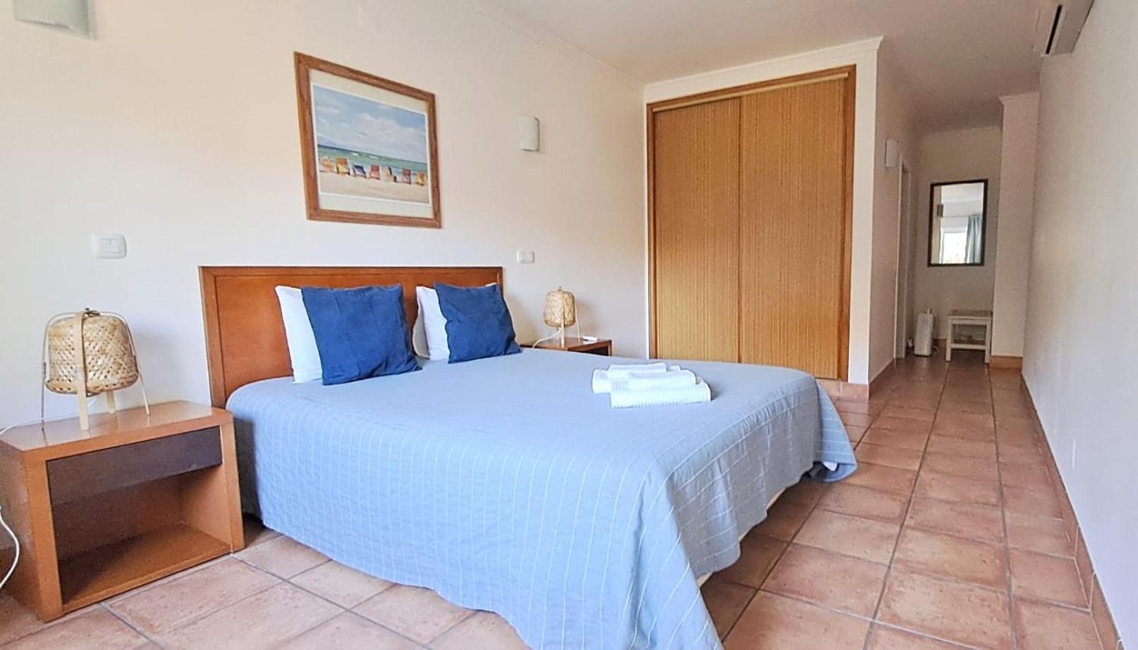 Spacious Apartment Near Porto De Mos Beach, Lagos. Exterior foto