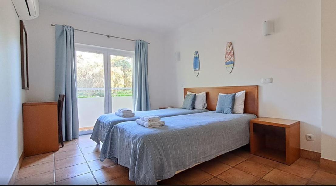 Spacious Apartment Near Porto De Mos Beach, Lagos. Quarto foto